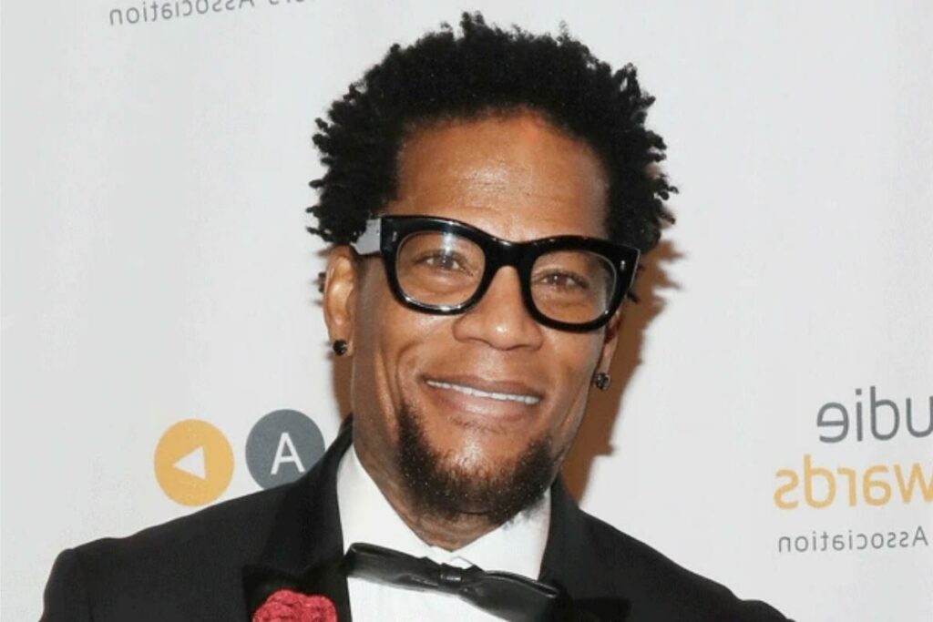 DL Hughley Biography