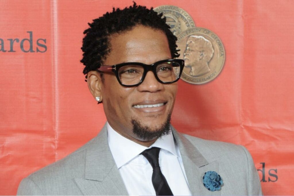 DL Hughley Age, Height, Weight