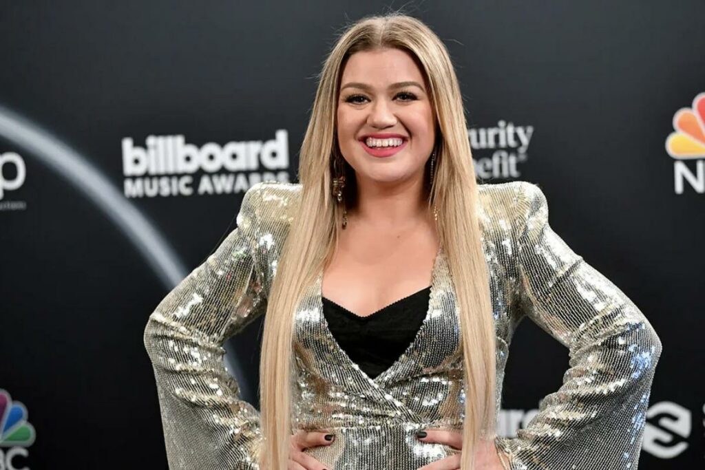 Kelly Clarkson Net Worth 2022