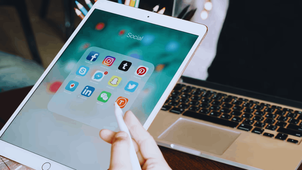 Step-by-Step Guide to Finding Social Media Jobs Online