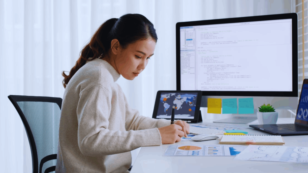 How to Land an IT Job Online: A Comprehensive Guide