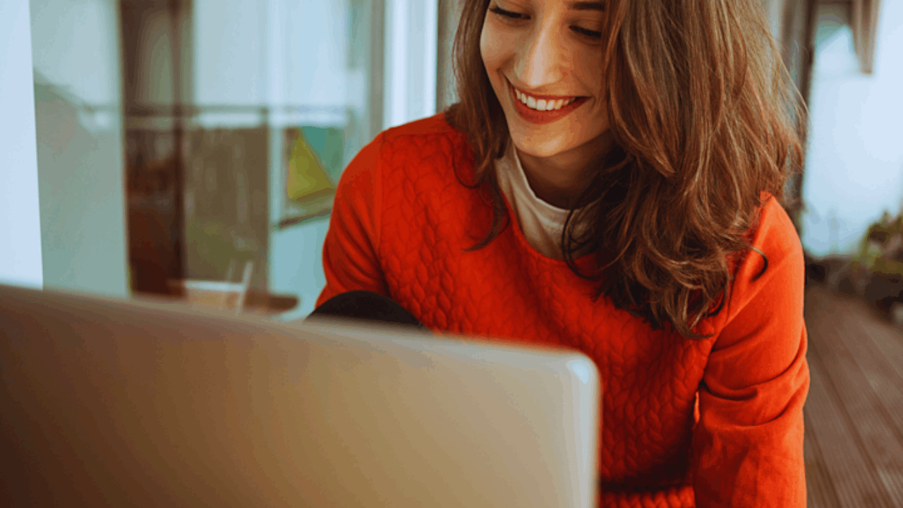 Step-by-Step Guide to Making a Powerful Portfolio (With Free Samples)